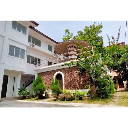 Oyo 799 Ddd Habitat Iloilo Hotel Exterior photo